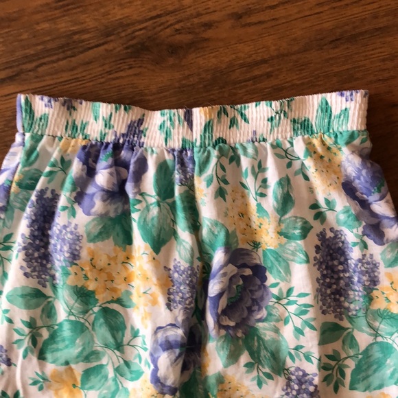 Vintage Floral Yellow and Purple midi skirt size 8 - Picture 6 of 7